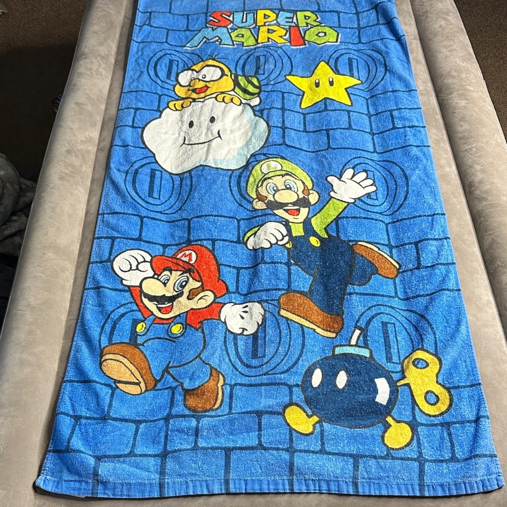 2000s Super Mario Blue Beach‎ Towel